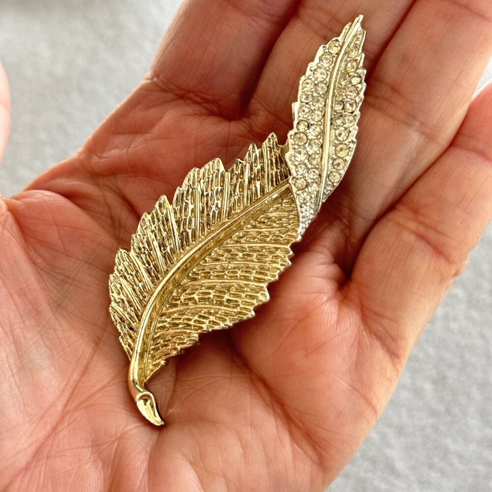 Sarah Coventry Brooch Fashion Leaf Two Tone Gold Silver Colors Pave Rhinestones